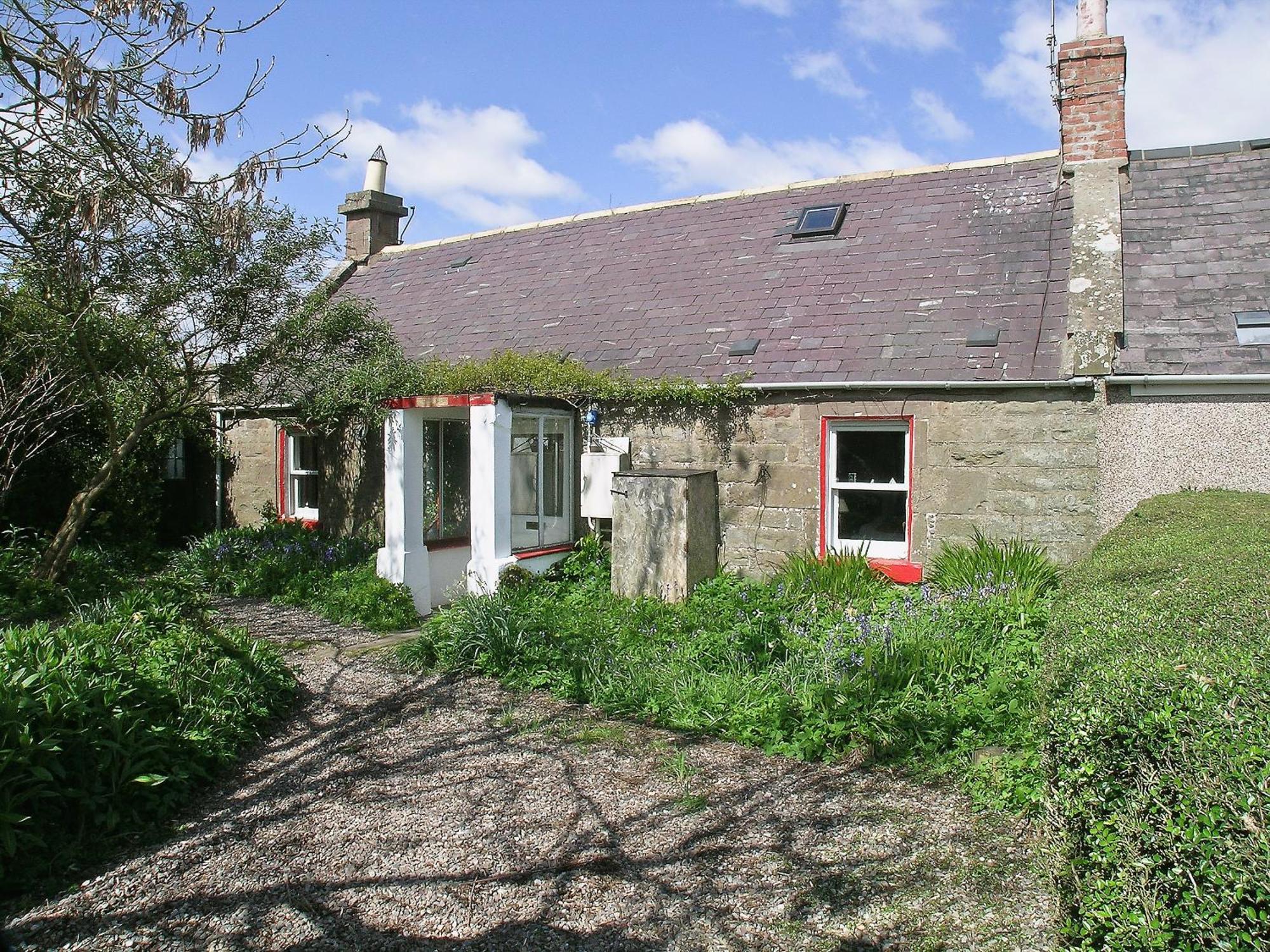 The Cottage Saint Cyrus Exterior photo